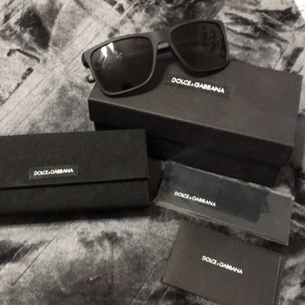 Dolce & Gabbana sun glasses